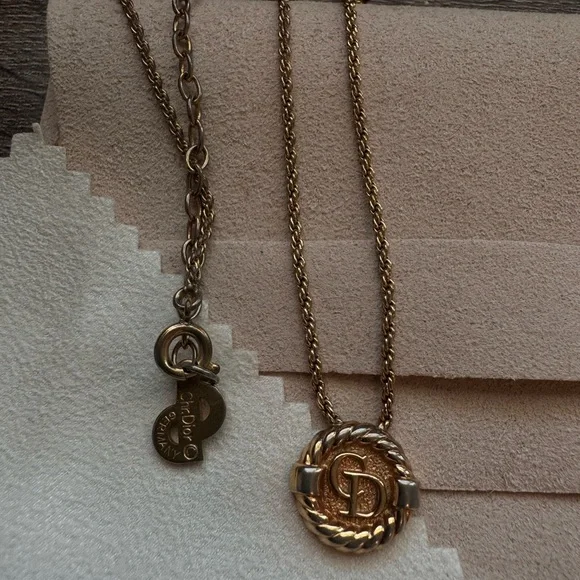 Vintage Christian Dior Pendent necklace - Picture 4 of 10
